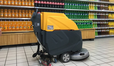 M52A手推式洗地機服務(wù)于超市